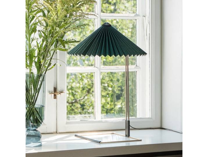 Matin LED-Tischleuchte, grün/stahl, Höhe 38 cm - HAY - Wohnzimmer - Design - Stoff / Textil - Einflammig