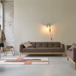 3-Sitzer-Sofa Bjorn mit massivem Eichenholzgestell und braunem Stoffbezug ,3-Sitzer