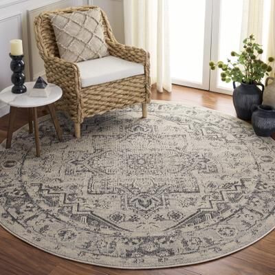 SAFAVIEH Madison Roline Medallion Rug