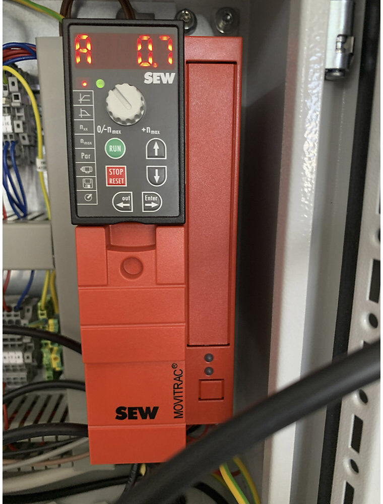 QuickMOVE Schaltschrankeinbau Antrieb II, SEW-Modul zum Einbau in Schaltschrank, zur Regelung der Antriebseinheit