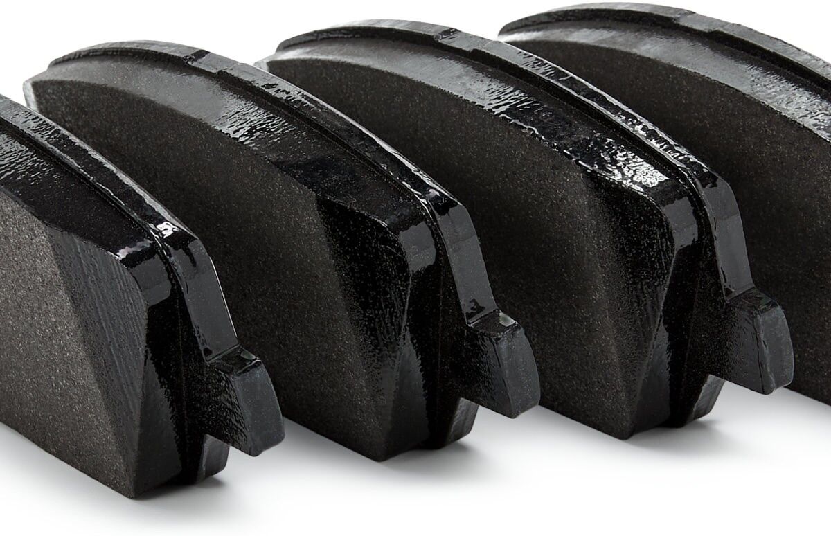 HELLA 8DB 355 020-591 Brake pad set