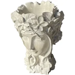 Betonfigur WALDFEE - handgefertigte Dekoration für Garten und Haus