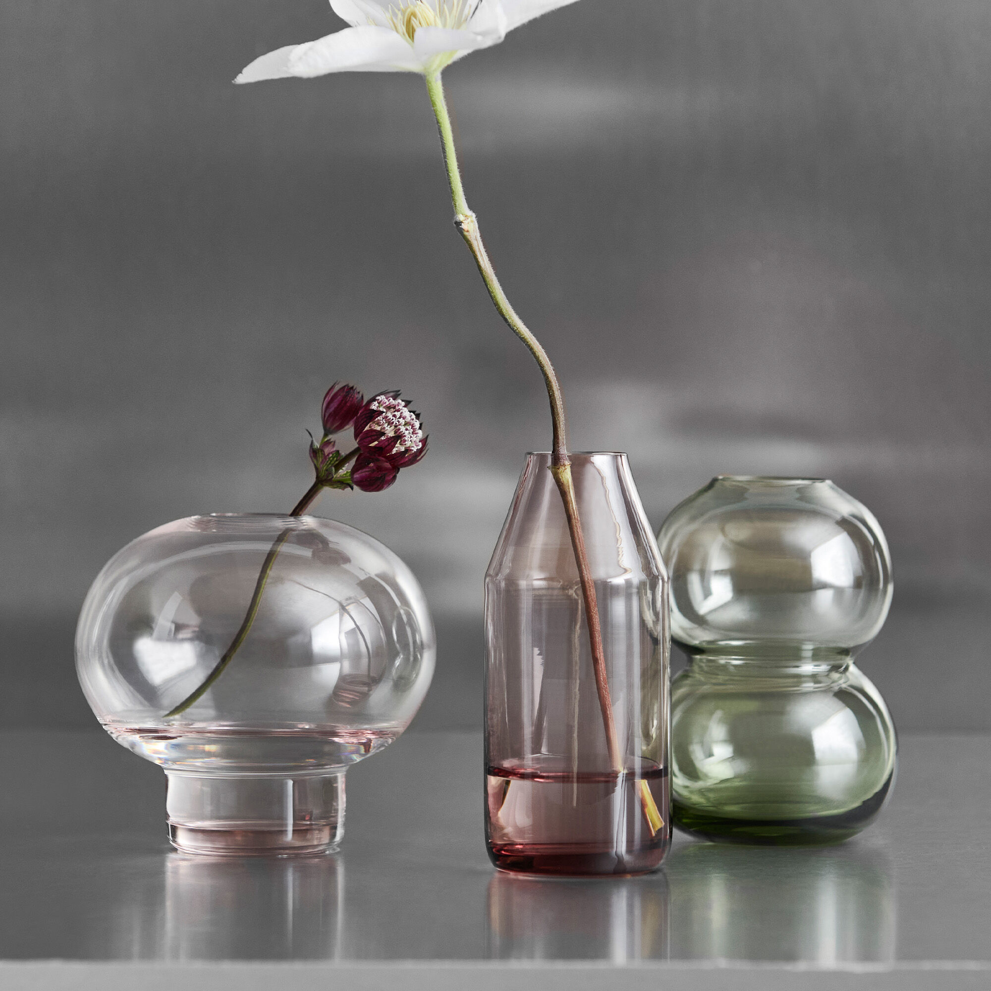 Midsummer Red Clover Minivase, 82mm - Orrefors