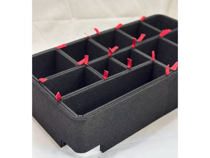 Cloisons en carton ondulé personnalisées, doublures intérieures de boîtes de protection, solutions de stockage de produits innovantes.