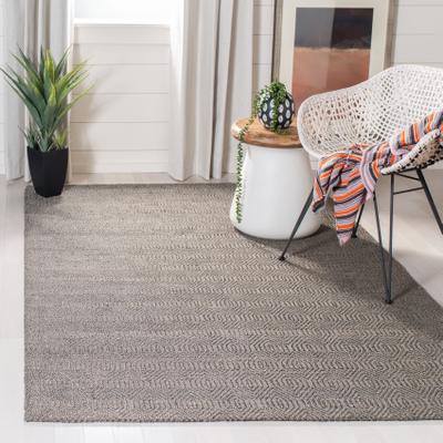 SAFAVIEH Handmade South Hampton Denica Casual Polyester Rug