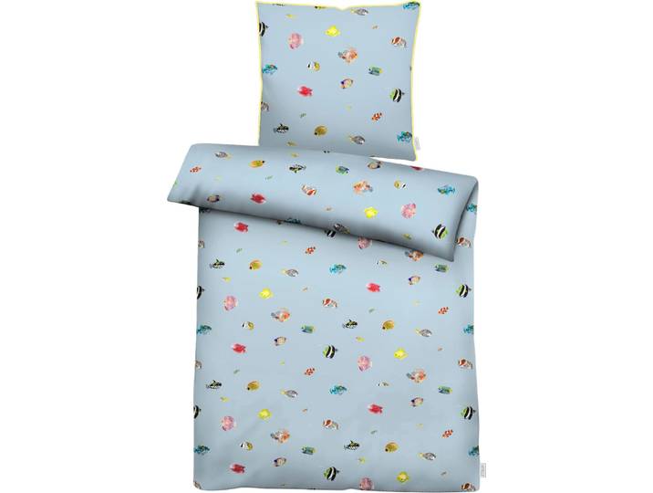 Bettwäsche APELT Fidshi , bunt (hellblau, bunt), B/L: 135cm x 200cm, 1 Stk., 1 Stk., Mako-Satin, B/L: 80cm x 80cm, 2 Stk., Mako-Satin, Obermaterial: 100% Baumwolle, Bettwäsche, Bettwäsche, cooles Fischdesign holt die Südsee ins heimische Schlafzimmer