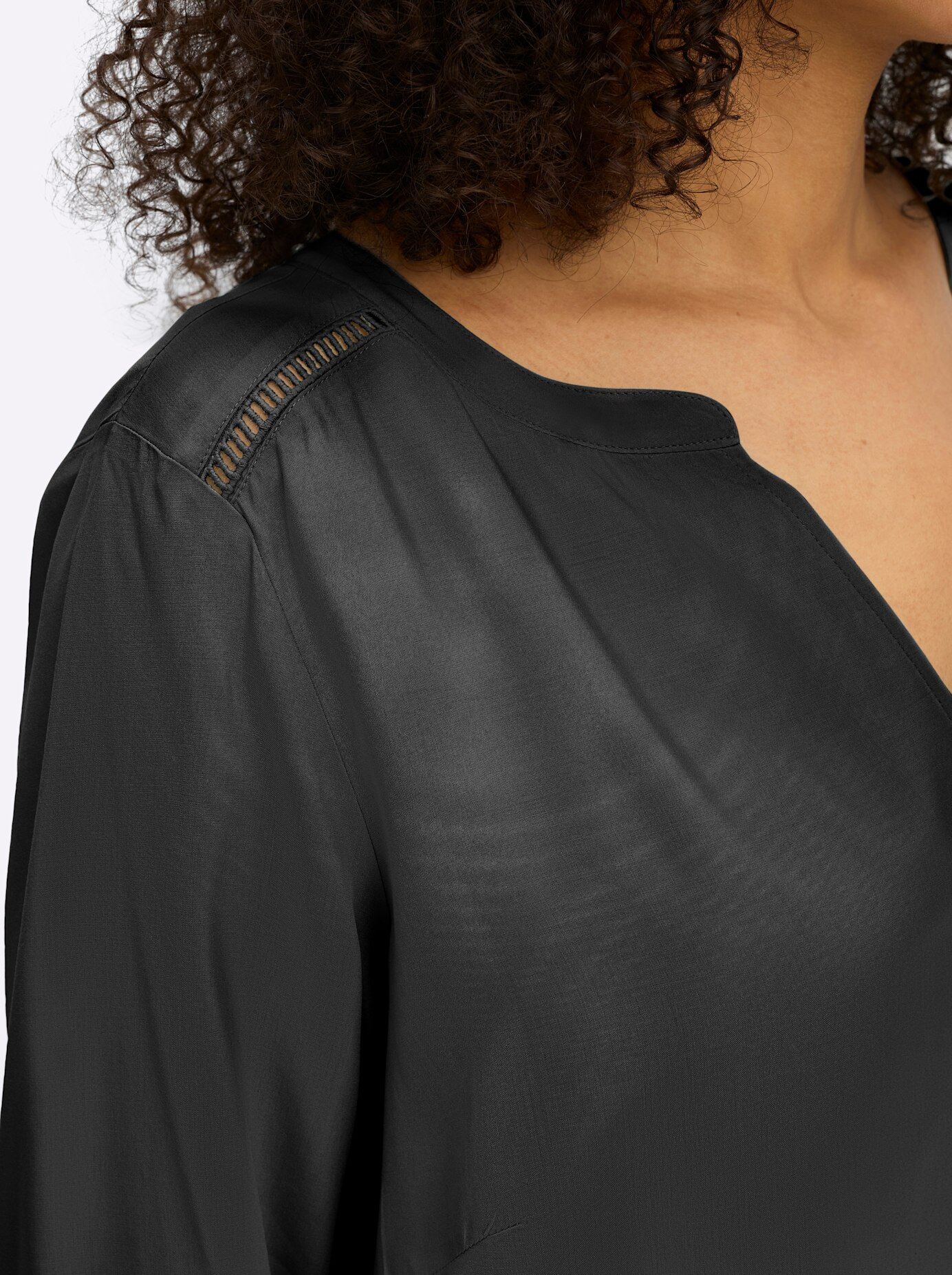 Longbluse SHEEGO, Damen, Gr. 44, schwarz, 100% Viskose, unifarben, Rundhals, Blusen Longbluse schwarz 44