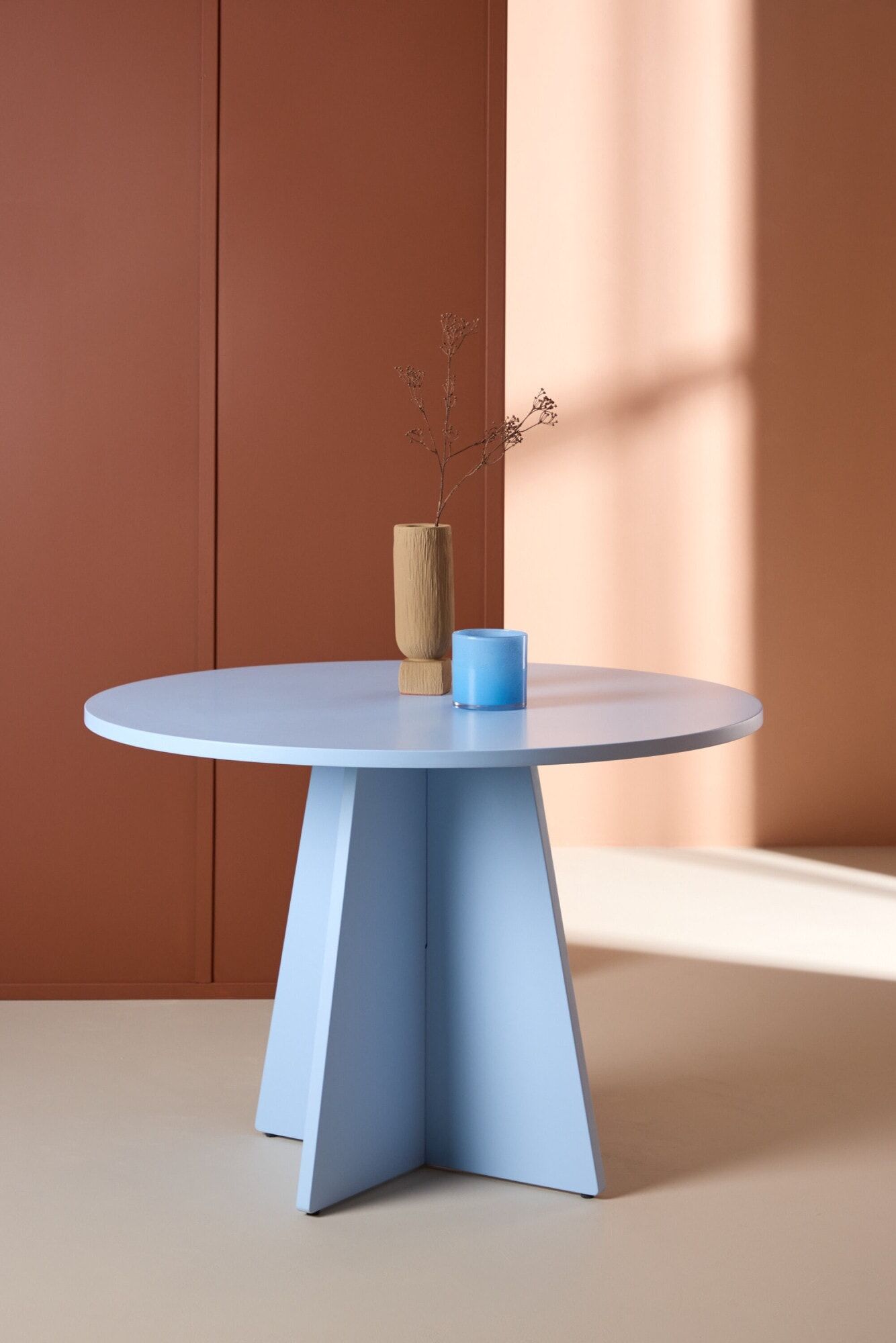 Esstisch VENTURE HOME "Bootcut, runder Esstisch, charakterstark, Ø 110 cm", blau (blau, blau), B:110cm H:75cm T:110cm, Tische, Esstisch, Esszimmertisch, MDF, einheitliche Lackierung, rund, modern, gesellig