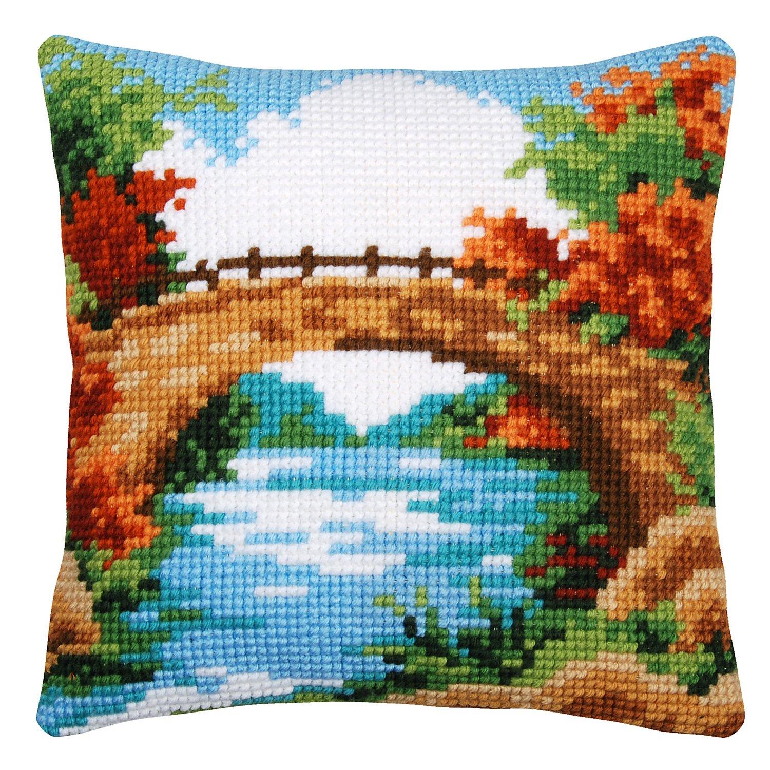 Kreuzstichkissen "Brücke am Fluss"