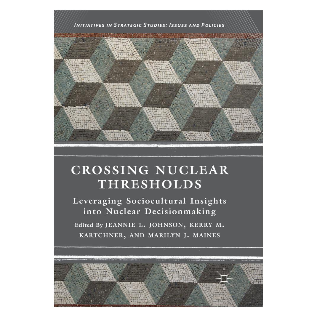 Springer Crossing Nuclear Thresholds (Englisch, Softcover, J Maines, Jeannie L. Johnson, KERRY, Kerry M. Kartchner, M Kartchner, Marilyn, Marilyn J. Maines) (56068622)