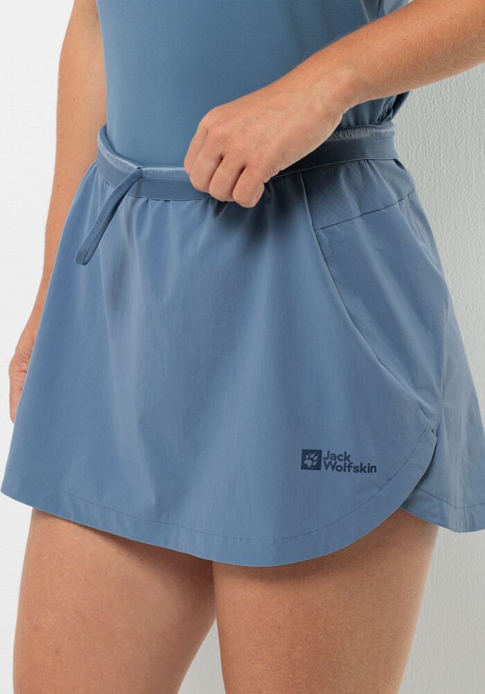 Skort JACK WOLFSKIN "PRELIGHT CHILL SKORT W", Damen, Gr. S (36), blau (elemental, blau), 1. OBERSTOFF: 84% POLYAMID, 16% ELASTHAN. 2. OBERSTOFF: 85% POLYAMID, 15% ELASTHAN. 3. OBERSTOFF: 87% POLYESTER, 13% ELASTHAN, Röcke Skort elemental, blau S (36)