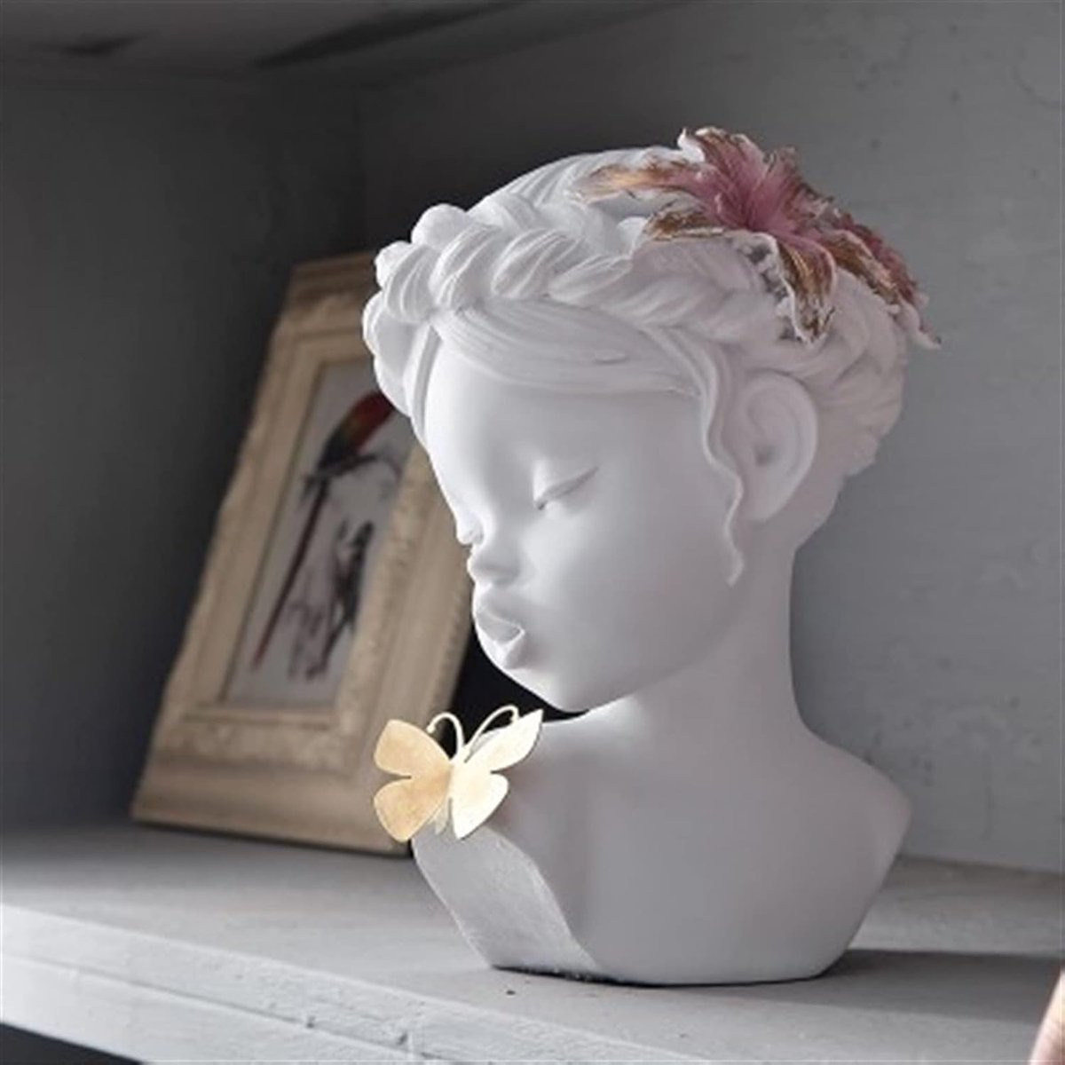 Wit Tuinbeeld Engel met Vlinder van Hars voor Tafeldecoratie