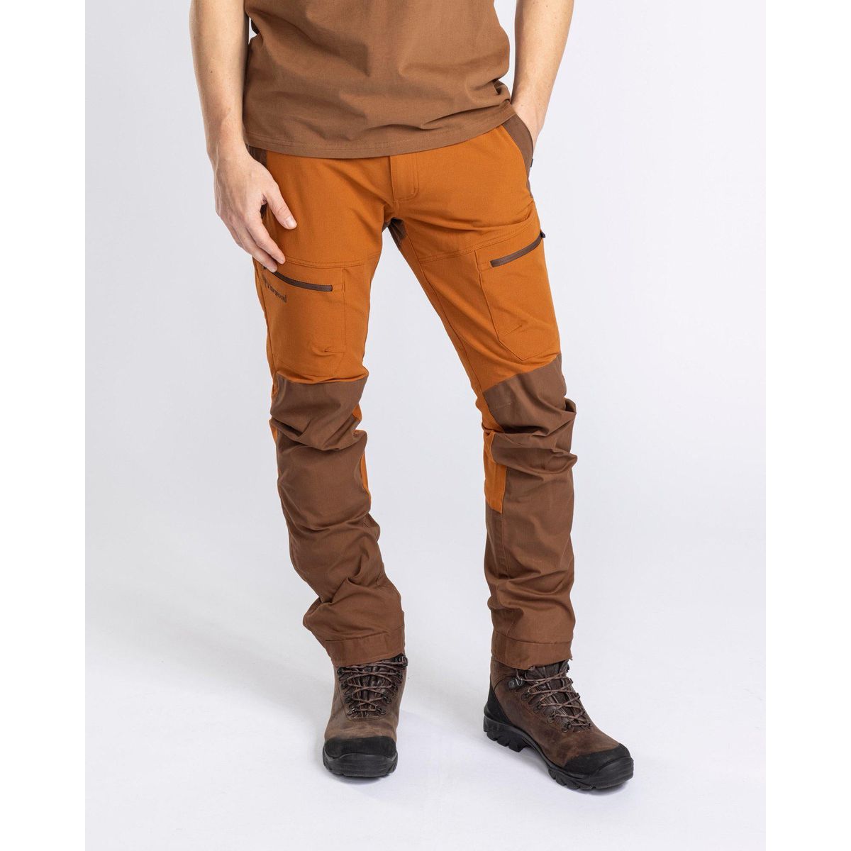 Pinewood Finnveden Hybrid Trouser fudge/nougat (271) C60 1-53040271060