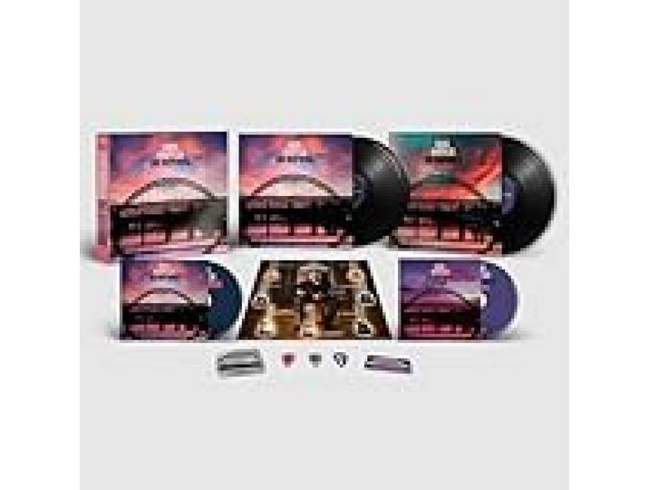 One Deep River [Coffret inclus 3 LP +2 CD + Goodies - Tirage limité]
