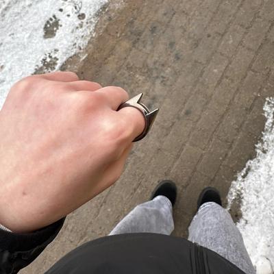 Uplifted Trends Outdoor Survival Self Defense Finger Ring Multi Functional Emergency Safety Tool silver
