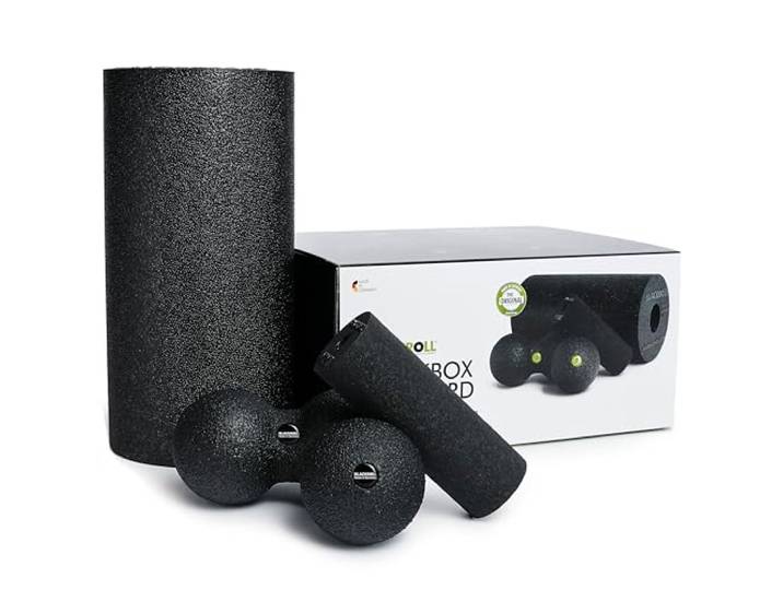 BLACKROLL® BLACKBOX fasciatoolset - het origineel. Zelfmassage producten voor de fascia in zwart + oefenkaart