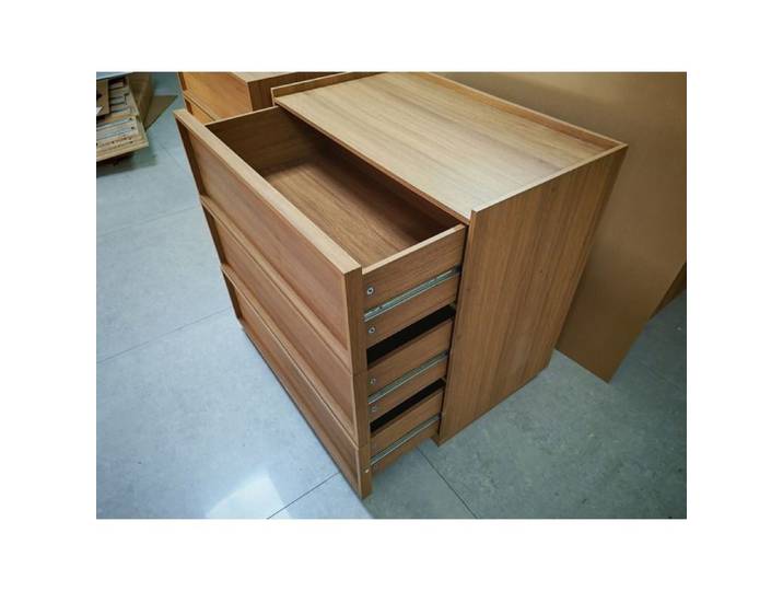 WUVRIE Commode 3 tiroirs 80 x 48 x 78 cm coloris chêne MDF et panneaux de particules