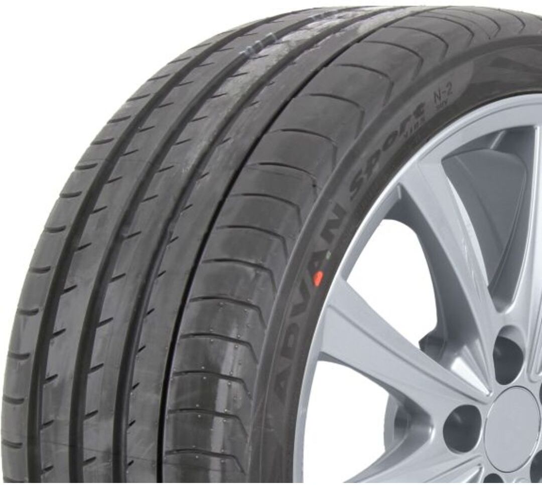 Sommerreifen YOKOHAMA Advan Sport V105 235/60R18 103V