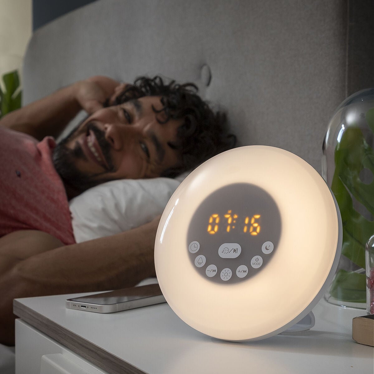 InnovaGoods Sunrilk oplaadbare wekker met zonsopgang en Bluetooth speaker
