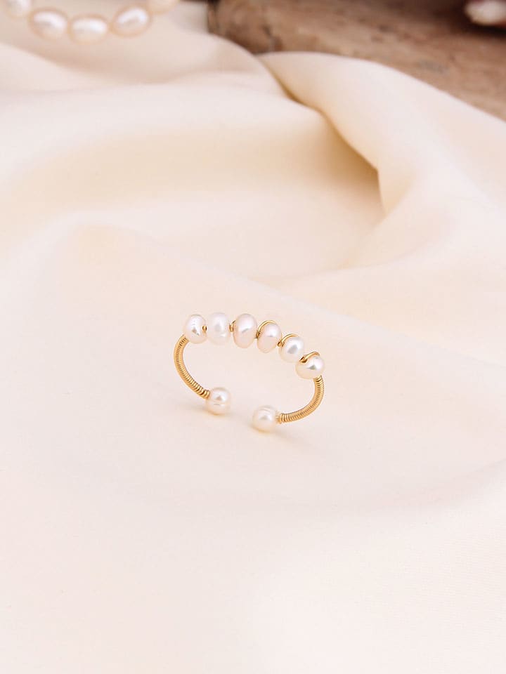 Pierres de Jade Vergold. Ring mit Perlen - onesize