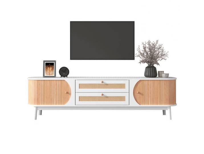 Armoire de télévision en bois naturel avec portes et tiroirs. Supports de télévision avec des côtés en rattan. Solution de stockage