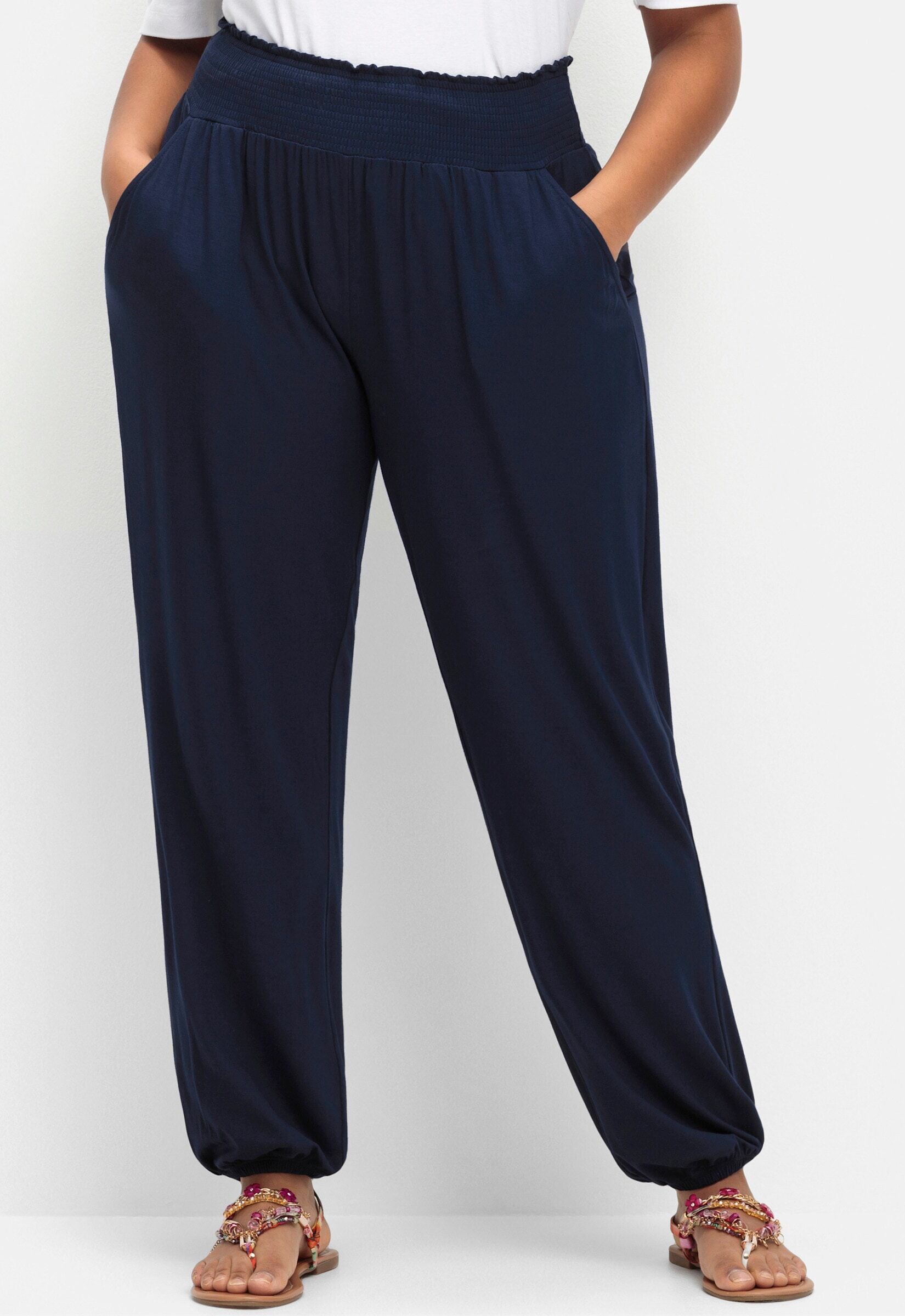 Strandkleid SHEEGO "Schlupfhose Jerseyhose mit Saum-Gummibündchen", Damen, Gr. 48, N-Gr, blau (marine), Modisch, Kleider Strandkleid, mit Smokbund und Gummibündchen