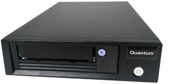 Quantum LTO-9 Tape Drive Half Height Tabletop 12Gb/s SAS Black Kit EMEA/APAC ONLY