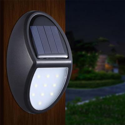 United Solar Powered Outdoor LED Wall Light Waterproof Courtyard Lighting Solar Powered Outdoor LED Wall Light Waterproof Courtyard Lighting