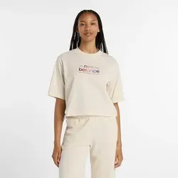 NEW BALANCE Damen Shirt Reimagined Relaxed T-Shirt, Größe M in Weiß 53536