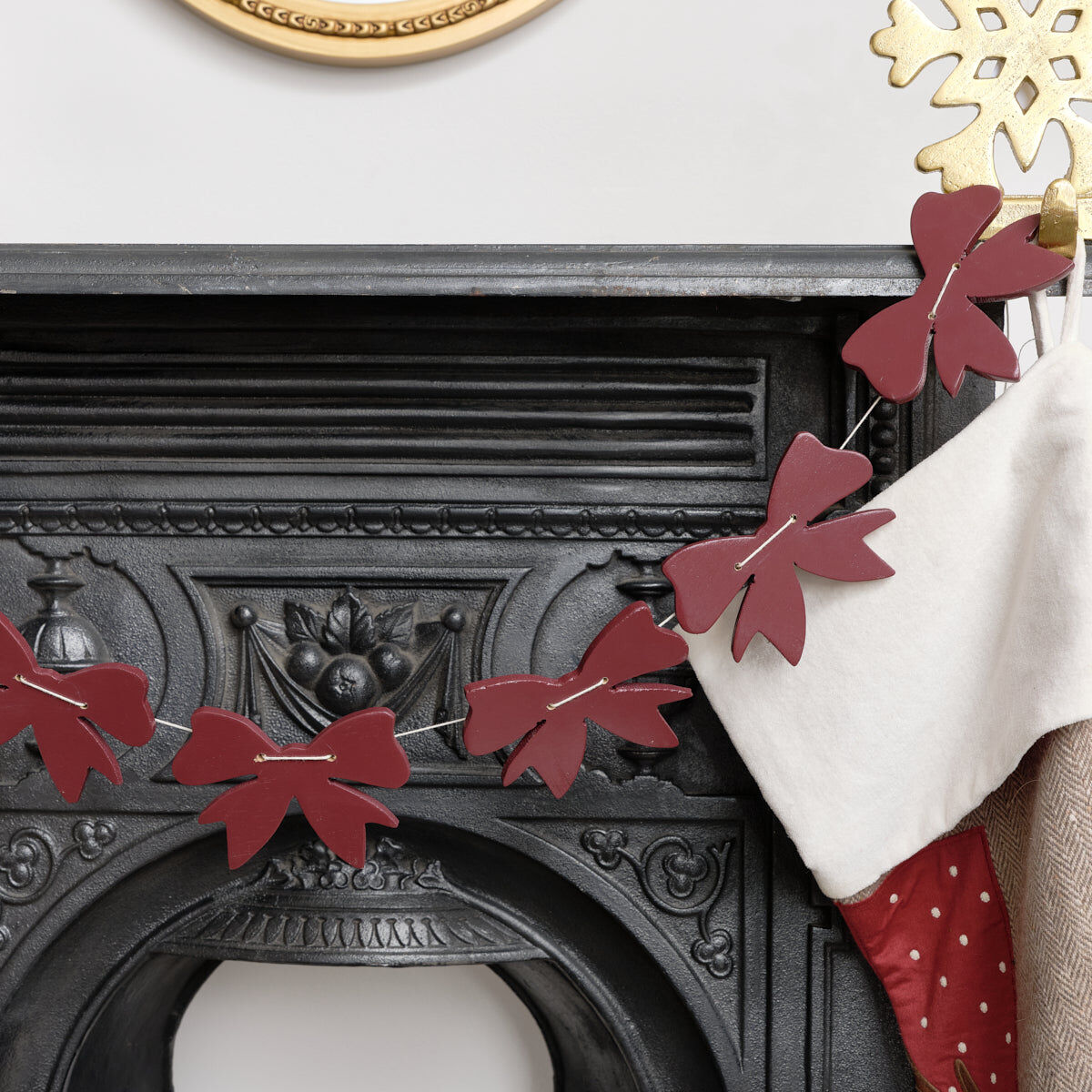 Distressed Dark Red Wooden Bow Garland - 120cm (1.2m / 47.2') Wood