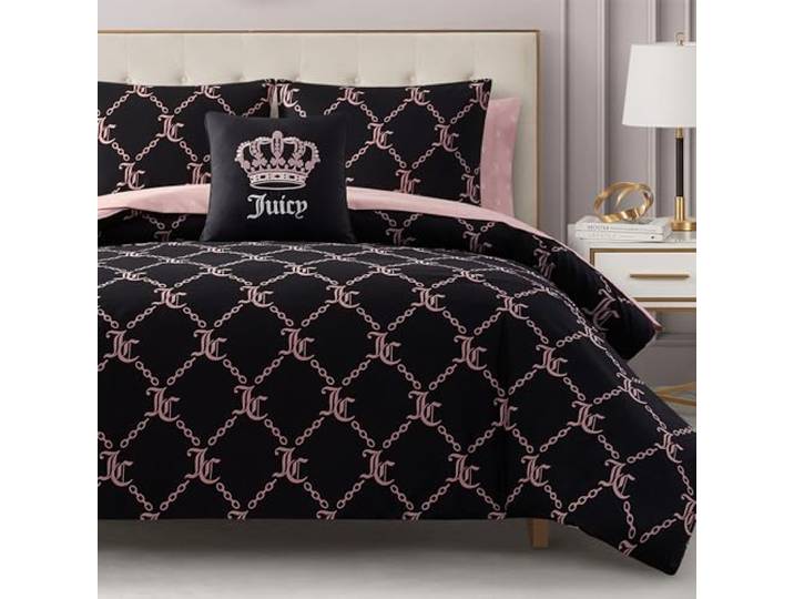 Juicy Couture Steppdecken-Set mit schwarzem Logo-Print, King-Size (Doppelbett), 8-teilig aus der Kollektion „Bed in a Bag“