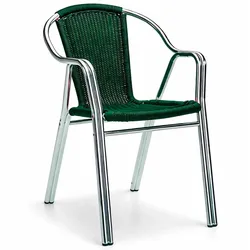 Grünfarbene Stühle aus gebogenem Aluminium mit Geflecht für Terrasse, Innen- und Außenbereich von Bar und Restaurant.