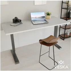 VESKA Höhenverstellbarer Schreibtisch (140 x 70 cm) - Sitz- & Stehpult - Bürotisch Elektrisch Höhenverstellbar mit Touchscreen & Stahlfüßen - Anthrazit/Anthrazit hell