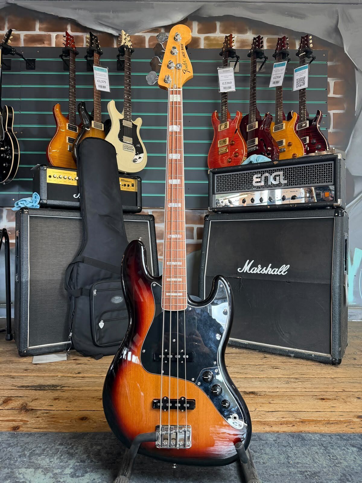 Fender Vintera '70s Jazz Bass 3-Colour Sunburst 2020 Electric Bass   Sunburst - Refurbished