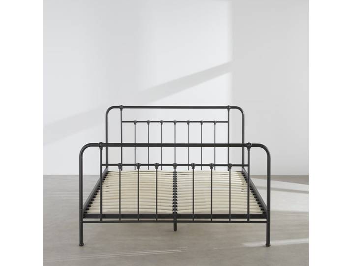 160x200 cm großes Bett aus Stahl und Pappelholz mit Lattenrost