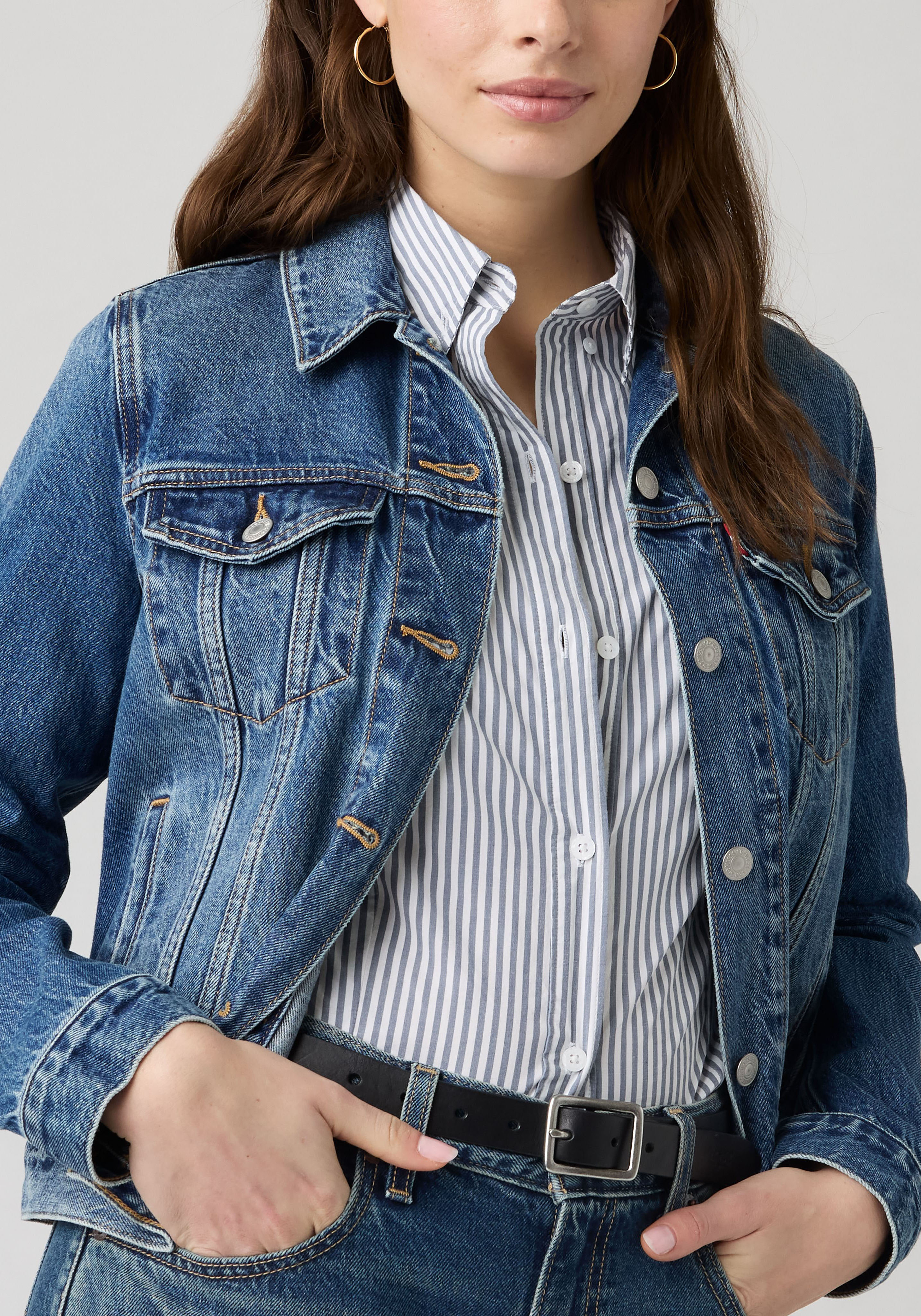Jeansjacke LEVI'S "ORIGINAL TRUCKER", Damen, Gr. S (36), blau (trial case), Web, Obermaterial: 100% Baumwolle, figurbetont kurz, 1-Knopf-Manschette mit Schlitz, Jacken Jeansjacke, FRESH COLLECTION trial case S (36)