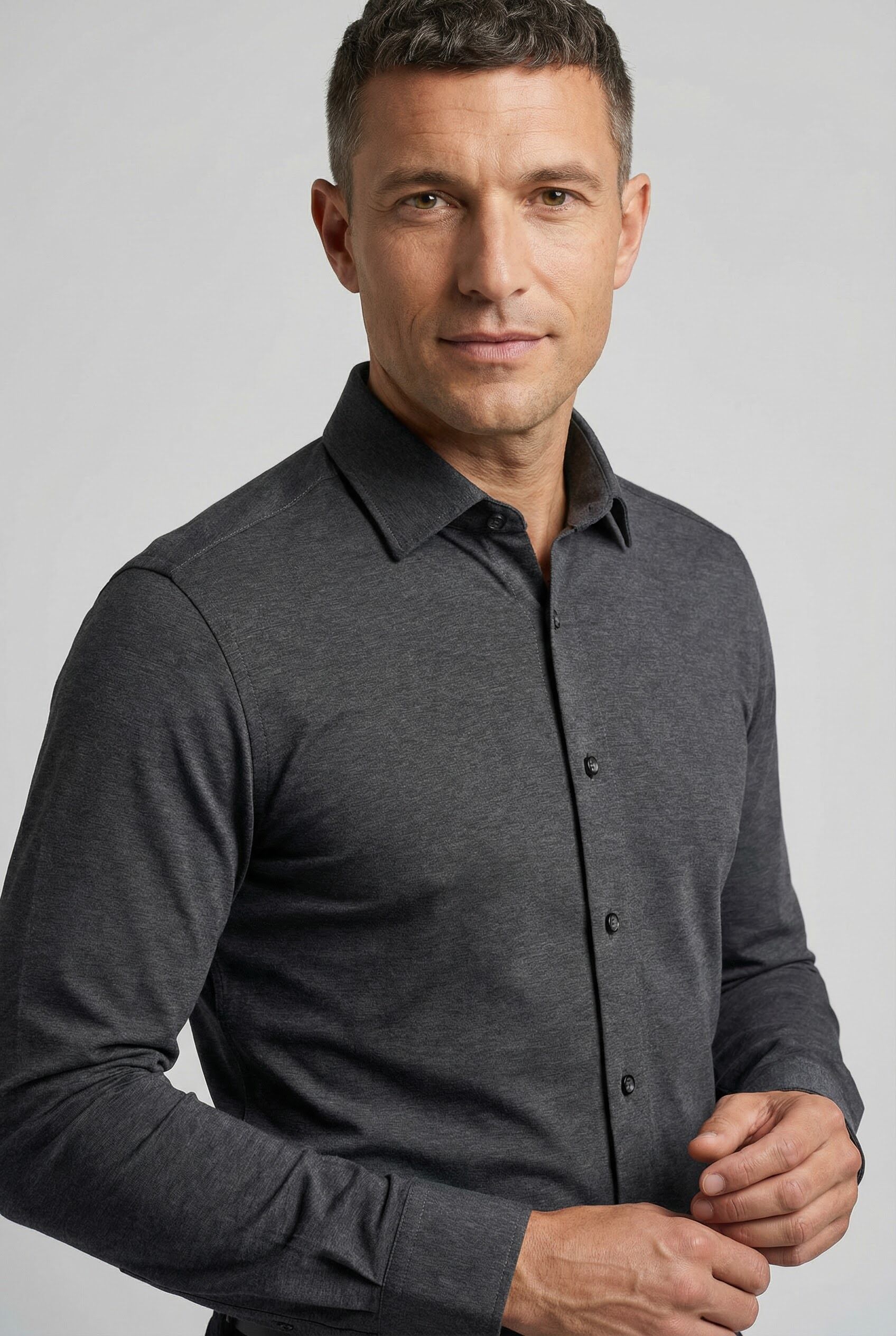 Langarmhemd OLYMP "Luxor 24/Seven modern fit Jerseyshirt", Herren, Gr. 44, N-Gr, grau (anthrazit), Jersey, Obermaterial: 92% Baumwolle, 8% Elasthan, Hemden Langarmhemd, mit geruchshemmenden Materialeigenschaften anthrazit 44, N-Gr