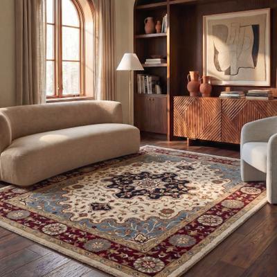 SAFAVIEH Handmade Heritage Kassandra Traditional Oriental Wool Rug