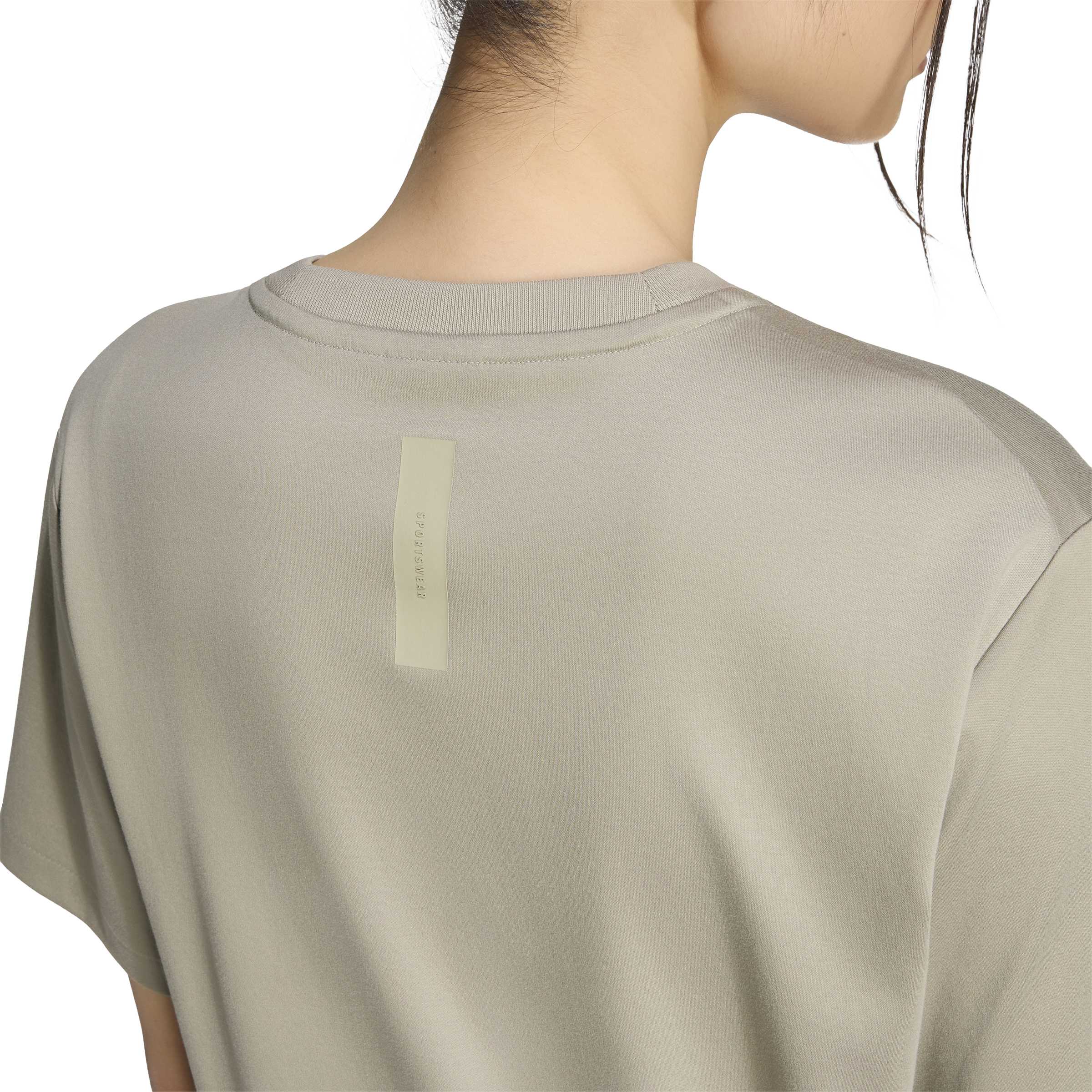 T-Shirt ADIDAS SPORTSWEAR "ADIDAS Z.N.E", Damen, Gr. L, beige (silber pebble), Obermaterial: 100% Baumwolle, Rundhals, Shirts T-Shirt, sportlicher Stil, mit Rundhalsausschnitt, ohne Verschluss silber pebble L
