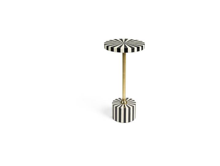 Table d'appoint en bois multicolore, carrée - Bold Monkey, Lucky