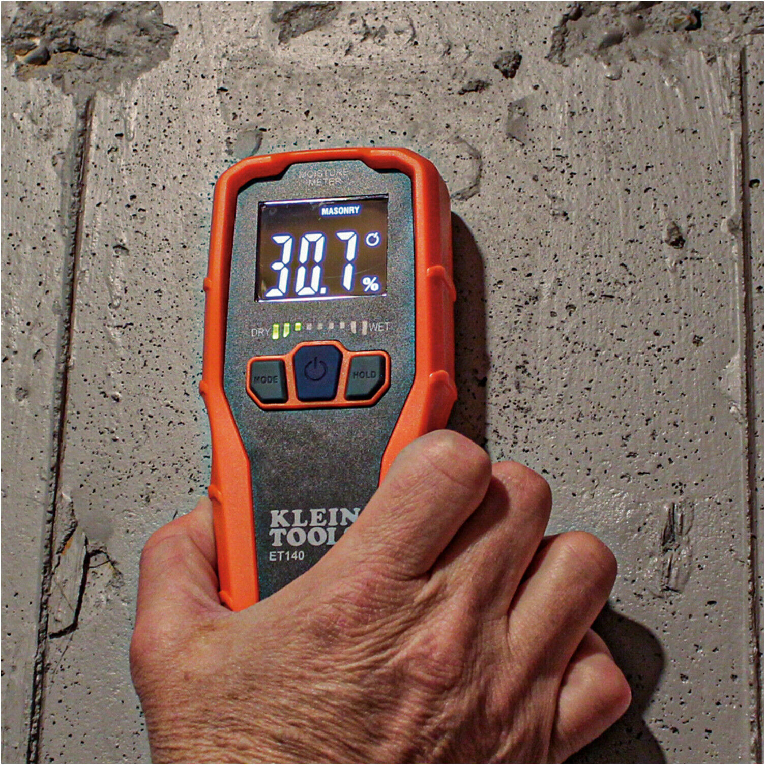 Klein Tools Feuchtigkeitsmessgerät digital pinless 0–100% EMF-Technologie (ET140)