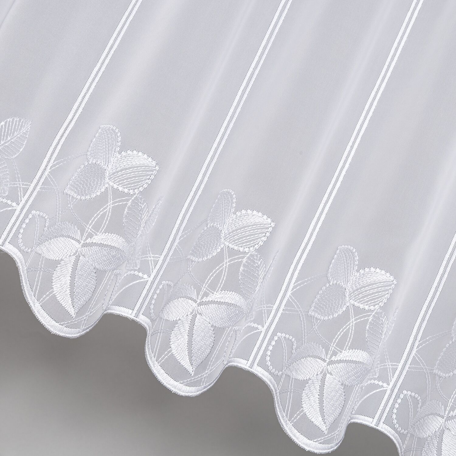 Scheibengardine GERSTER "Fabia, nach Maß, 1 Stück, Durchzuglöcher, transparent" Gr. 4, weiß, B:100cm H:30cm, Voile, Polyester, Gardinen, Scheibengardine, SB-Bistro "Fabia", maßgenaue Anfertigung, Topseller