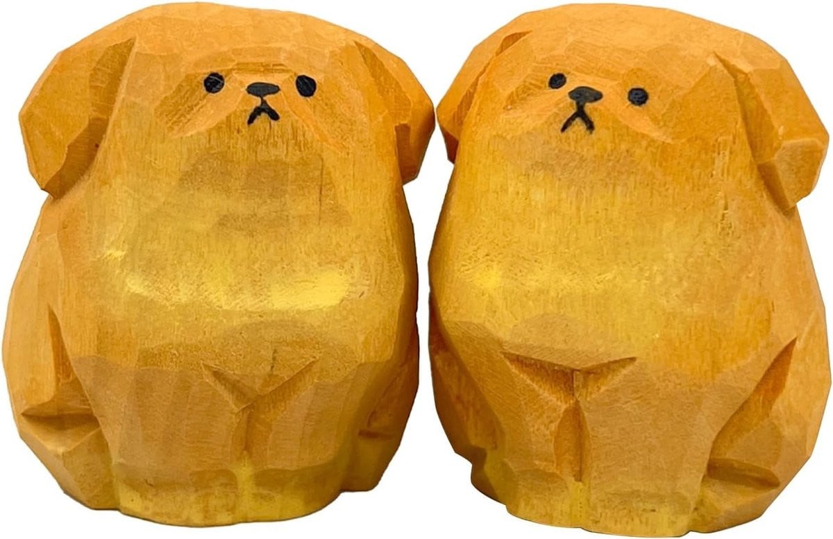 Set van 2 handgegraveerde houten hondenbeeldjes voor decoratie op tafel