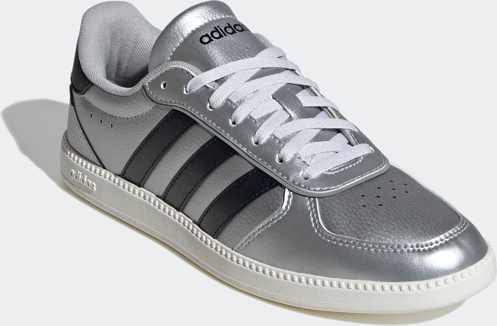 Sneaker ADIDAS SPORTSWEAR "BREAKNET SLEEK", Damen, Gr. 40, weiss (matte silber, core schwarz, sanftes weiß), Synthetik, Schuhe Sneaker, inspiriert vom Design des adidas handball spezial matte silber, core schwarz, sanftes weiß 40