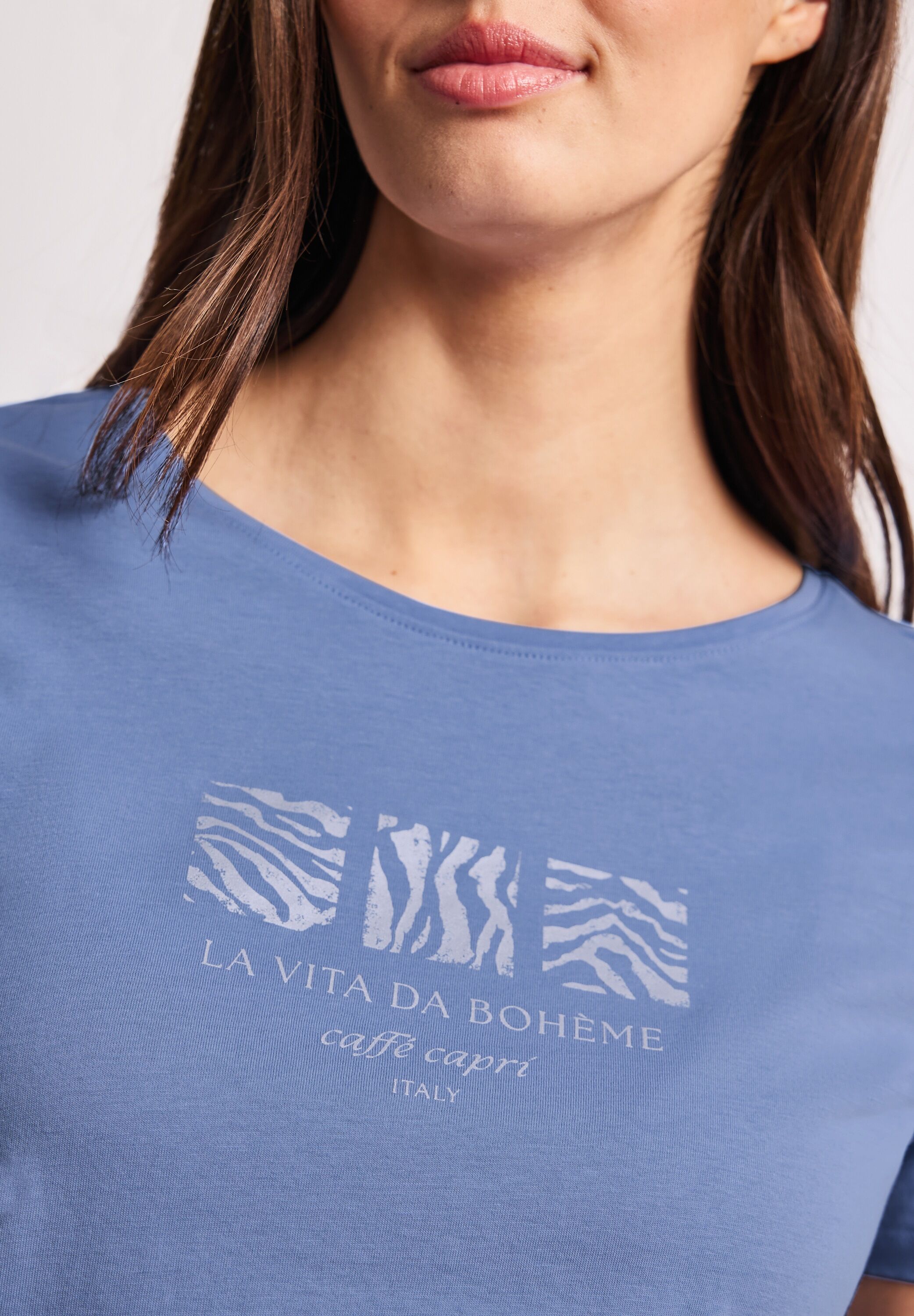 Kurzarmshirt STREET ONE, Damen, Gr. 36, blau (drift blau), Jersey, Obermaterial: 100% Baumwolle, bedruckt, normal hüftbedeckend, Rundhals, abgesteppte Kante, Shirts Kurzarmshirt, Sommershirt mit Print drift blau 36