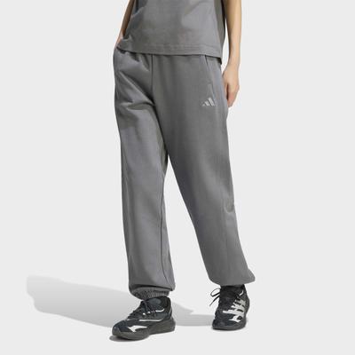 Sporthose ADIDAS SPORTSWEAR "ADIDAS KIT, LOCKER GESCHNITTEN, BÜNDCHEN, KLEINES LOGO", Damen, Gr. XXL, N-Gr, grau (grau five, normal, gr.), Obermaterial: 100% Baumwolle, Hosen Sporthose, KIT Sporthose, schwere Premium-Qualität, robuste Stoffstruktur