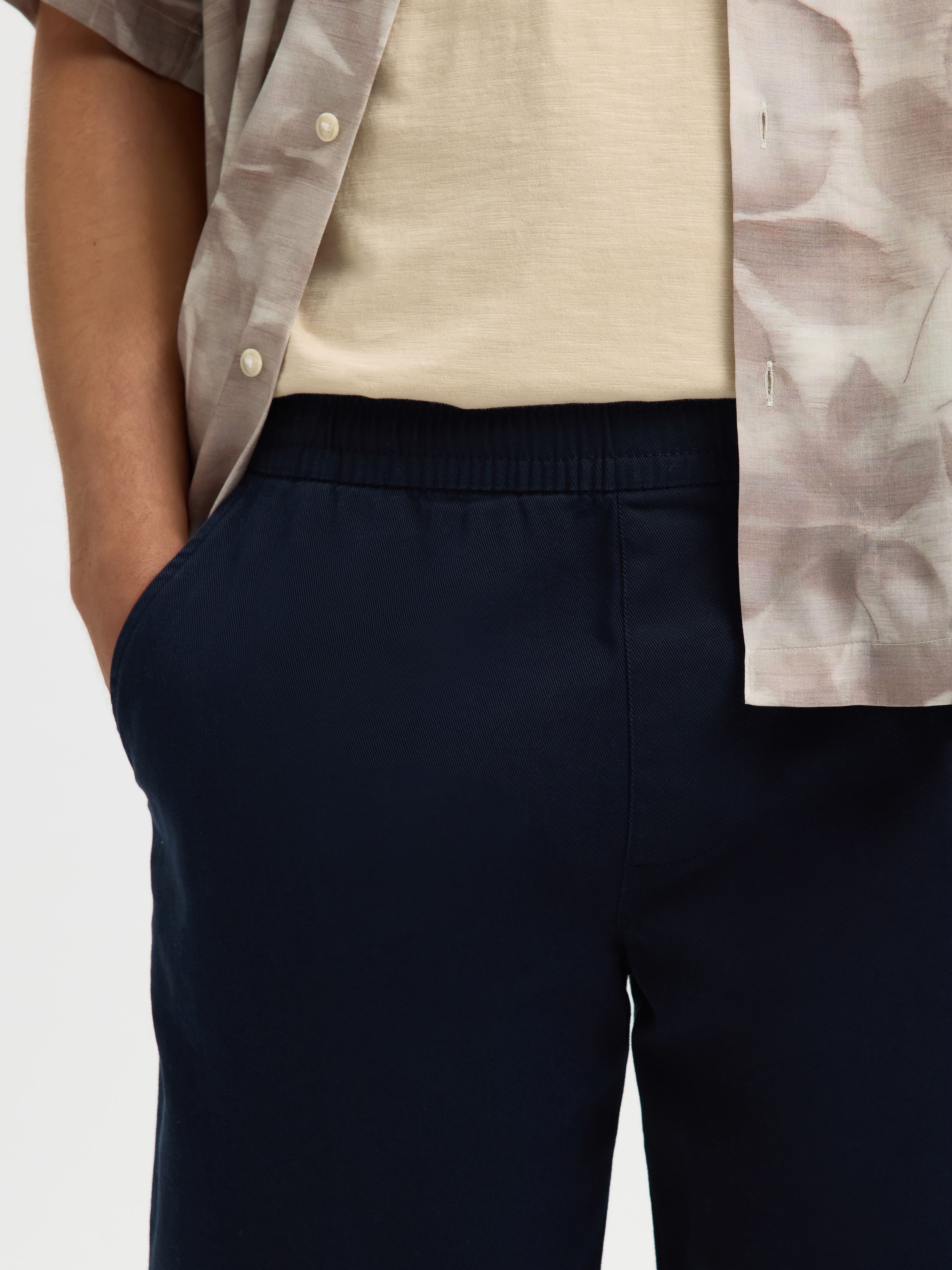 Shorts SELECTED "SLHREGULAR-HARVEY SUMMER SHORTS NOOS", Herren, Gr. L, N-Gr, blau (sky captain), Web, Obermaterial: 73% Baumwolle, 25% Lyocell, 2% Elasthan, unifarben, regular fit, Hosen Shorts sky captain L, N-Gr