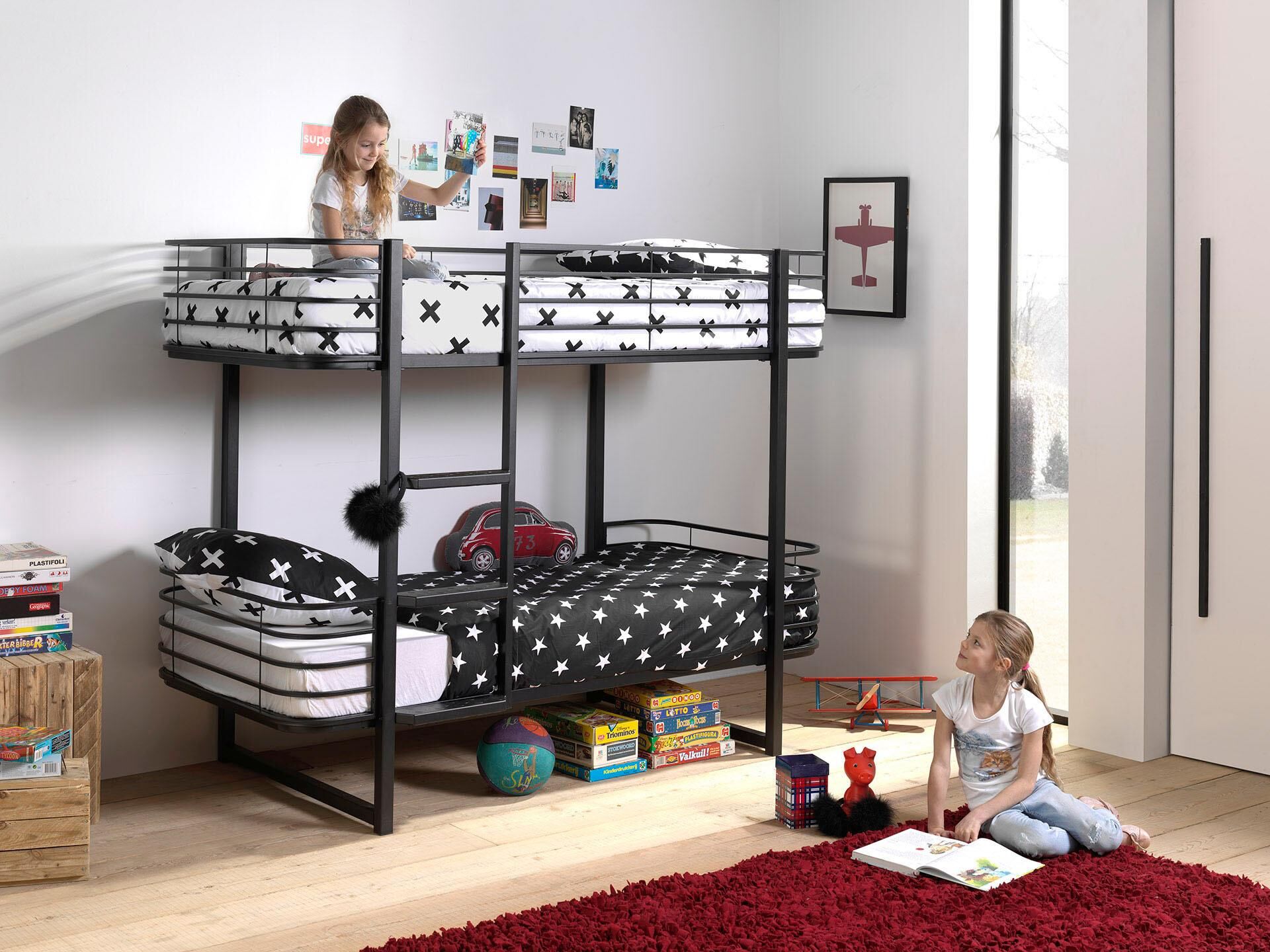 Etagenbett VIPACK "Oscar, Metallbett mit 2 Liegeflächen 90/200, stabil und standfest", schwarz, B:99cm H:166cm L:205cm, Etagenbetten, Etagenbett, mit Metallrost, Absturzschutz, Leiter, gerundete Kopf- und Fußteile