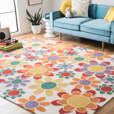 SAFAVIEH Handmade Kids Khadijah Floral Wool Rug
