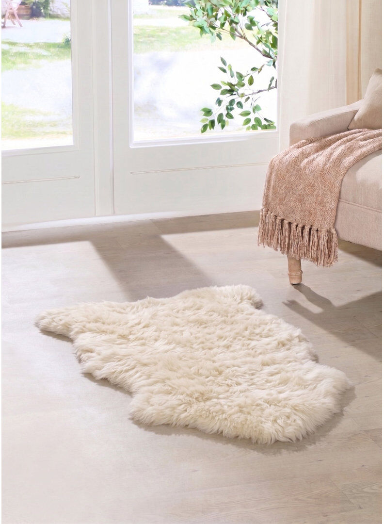 World Menagerie Novelty 60 cm x 90 cm Sheepskin Shag Ivory 60cm W X 90cm L